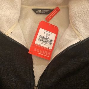North face 1/2 zip ladies fleece dark gray